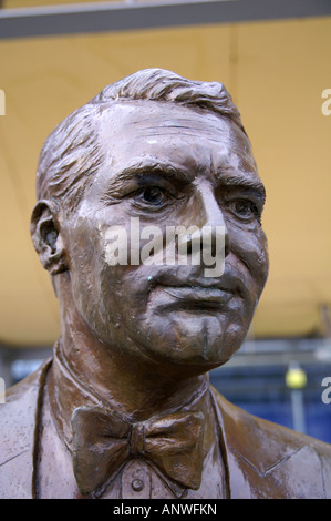 Statue of the Actor Cary Grant. Bristol Millennium Square England Stock Photo