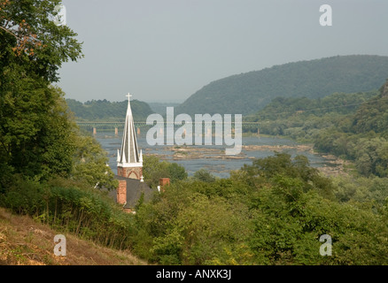 Harpers Ferry, West Virginia, with view to bridge over the Potomac river Stock Photo