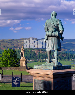 Stirling City, Scotland, UK. View from Stirling Castle esplanade showing a memorial to the Argyll and Sutherland Highlanders Stock Photo