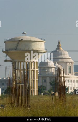 INDIA, Karnataka, Bangalore: India's First High Tech City. Bagman Tech ...