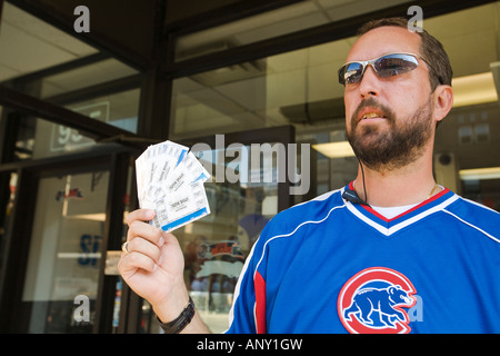 Best Baseball-Themed Vessel for Drinking Booze – Chicago Magazine