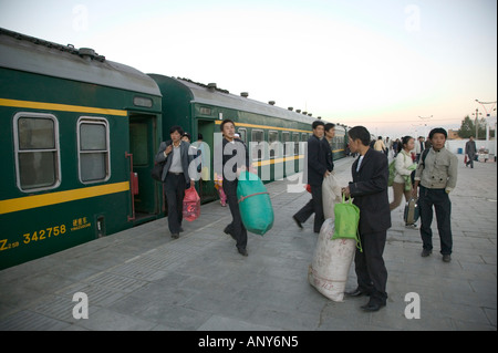 Passengers, Tangula Express / Sky Train, from Golmud, Qinghai province, China, to Lhasa, Tibet Stock Photo