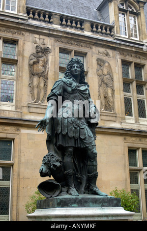 France, Paris, statue of Louis XIV in Musée Carnavalet courtyard Stock Photo
