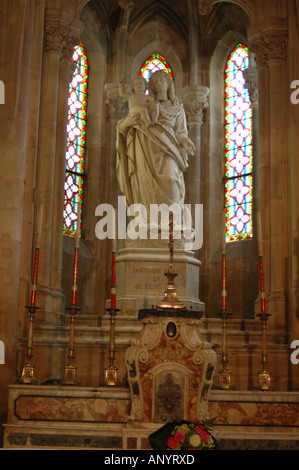 France, Arles, Provence, Madonna and child statue inside Eglise St-Trophime Stock Photo