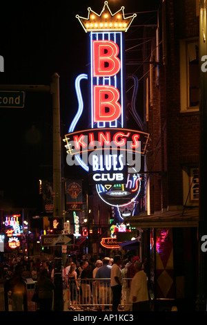 Illuminated Sign Outside BB Kings Blues Club On Beale Street, Memphis ...