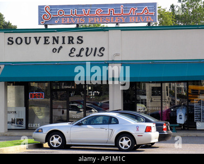 Elvis Presley souvenir shop near his former home Graceland in Memphis USA Stock Photo