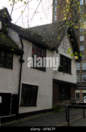 Ye Olde Salutaion, AKA Salutation to All Men, AKA “the Sal” Public House in Nottingham City. Photographed from the Public highway The Salutation Inn, known as the 'Sal'. Originally a tanner's workshop, an older pub called 'The Archangel Gabriel Salutes the Virgin Mary' (hence the salutation) occupied this site until religious zealots demanded the pub be renamed to the 'Soldier and Citizen'. Ye Olde Salutation Inn wasused for recruitment during the first English Civil War. Hounds gate, Nottingham City, UK Stock Photo