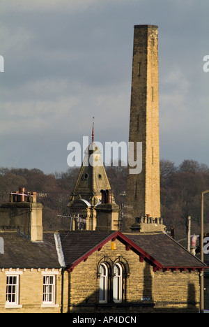 dh Salt Mill chimney SALTAIRE WEST YORKSHIRE Titus Salts Victorian village 19th century factory building uk Stock Photo