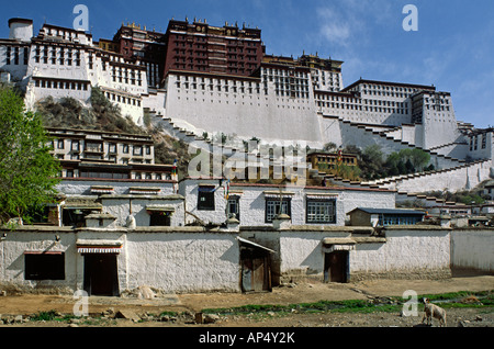 The POTALA PALACE was built by the 5th DALAI LAMA starting in 1645 AD with completion in 1694 after his death LHASA TIBET Stock Photo