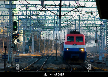 Korail Railway Train Approaching Seoul Station Seoul South Korea Stock Photo