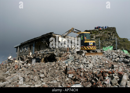 Demolition of 1936 Summit Building Snowdon Stock Photo