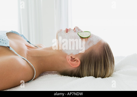 Woman wearing a face mask