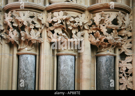 Intricately carved floral stone capitals in the chapter house at Southwell Minster Nottinghamshire Stock Photo