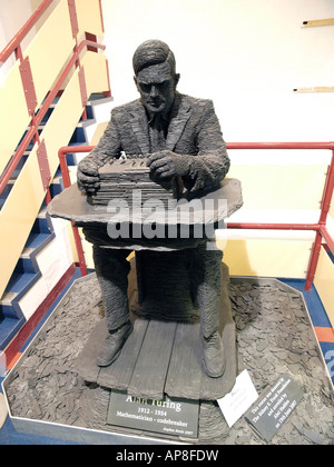 Slate sculpture of Alan Turing by Stephen Kettle Bletchley Park Stock Photo