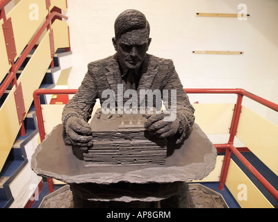 Slate sculpture of Alan Turing by Stephen Kettle Bletchley Park Stock Photo