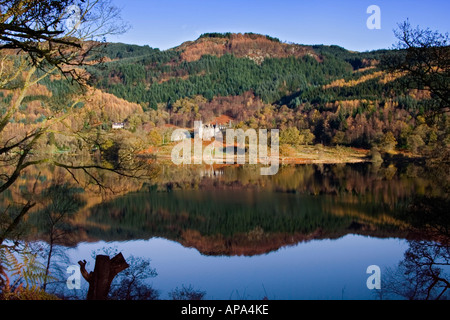 Loch Achray and Tigh Mor in autumn Stock Photo