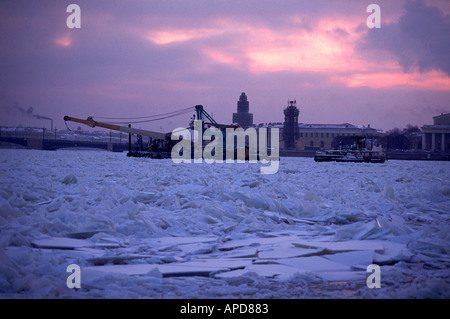 ice breakers on the Neva river broken ice Kunst Kamera  light houses and Naval Museum in background,  St Petersburg, Russia Stock Photo