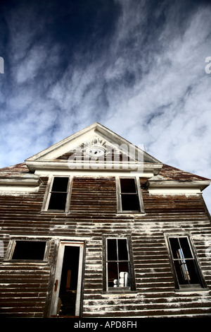 Abandoned farmhouse in rural Saskatchewan Stock Photo