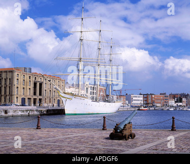 FRANCE NORD PAS DE CALAIS DUNKIRK THE HARBOUR MUSEUM DUCHESS ANNE SAILING SHIP Stock Photo