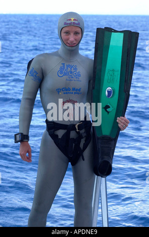 Tanya Streeter preparing for the No Limits sled free dive record in the Turks Caicos Islands 2002 Stock Photo