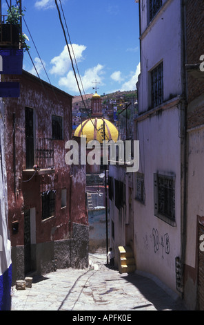 View down an alleyway in Guanjuato Mexico Stock Photo