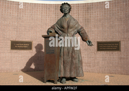 Michigan Battle Creek Sojourner Truth,woman female women,ex former slave social reformer,Black African Africans statue statues,public art memorial his Stock Photo