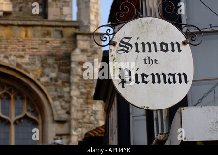 Rye town centre East Sussex, Simon the Pieman tea rooms sign in Lion Street. Picture Jim Holden. Stock Photo