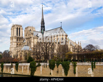 Notre Dame Cathedral from Quai de la Tournelle, Paris, France, Europe Stock Photo