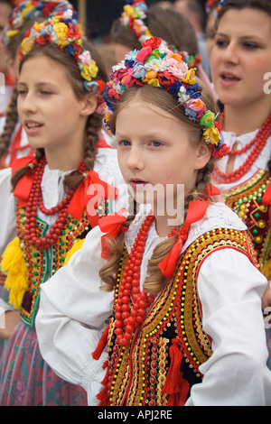 Girls in Krakow National Costume Krakow Poland Stock Photo: 9028601 - Alamy