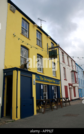 The colourful Devonport Inn, Kingsand, Cornwall Stock Photo