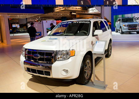 2008 Ford Escape Hybrid in Blue - Speedometer/tachometer ...