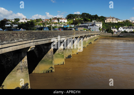 The 13th century Bideford Long Bridge over the River Torridge at Bideford looking towards East-the-Water. Devon. Stock Photo