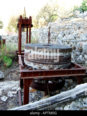 olive oil mill stone old skala 0127 kephalonia greece number 2612 Stock Photo