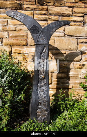 National Cycle Network Route 66 Milepost on the Leeds and Liverpool Canal at Granary Wharf Leeds West Yorkshire England Stock Photo