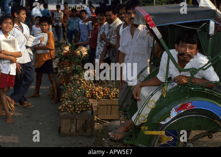 Indonesia,Indonesian,Southeast,South East,Asia,Asian Asians ethnic immigrant immigrants minority,Bogor,produce,fruit,vegetable,vegetables,food,vendor Stock Photo