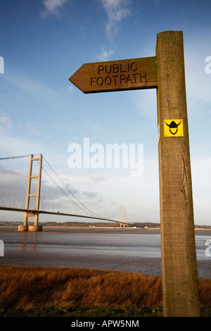 Sign indicating the route of the Viking Way Long Distance Footpath, Barton upon Humber, with Humber Bridge in Background Stock Photo