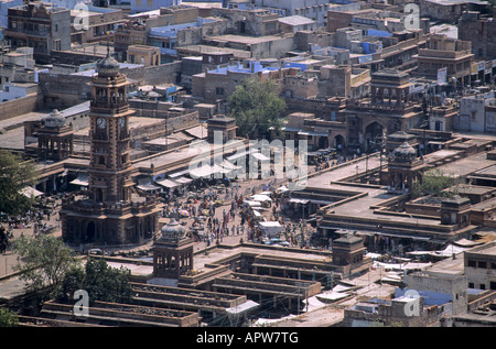 The busy Sadar market and Ghanta Ghar clock tower, Jodhpur IN Stock Photo