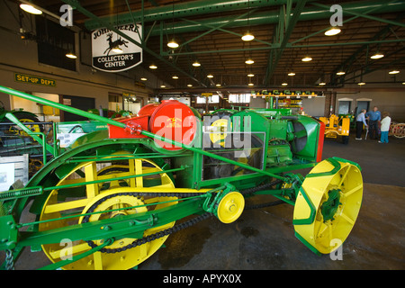 ILLINOIS Moline Restored tractor displayed in John Deere Collections Center Stock Photo