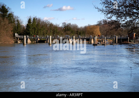 Upstream of Bell Weir Lock Runnymede Surrey in Flood Stock Photo