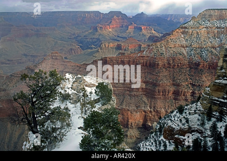 USA, Arizona, Grand Canyon National Park. Grand Canyon in winter, as seen from Mather Point. Stock Photo