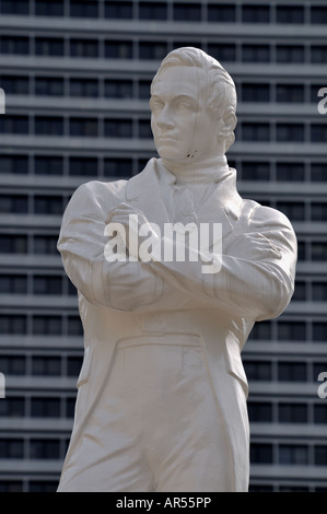 Statue of Sir Stamford Raffles, the founder of Singapore in 1819. Stock Photo