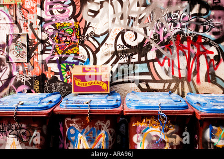 Rubbish art. Graffiti artists cover any surface they can off Central Place in Melbourne Stock Photo