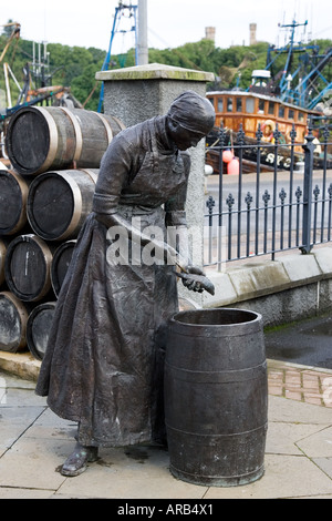 Stornoway Herring Girl statue sculpted by Charles S Engebretsen and Ginny Hutchison Stock Photo