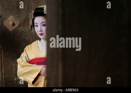 Umechika 22 year old Maiko from Kamishichiken district Kyoto Japan 18 10 2005 Stock Photo