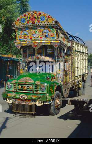 Typical decorated truck, Karakoram (Karakorum) Highway, Gilgit, Pakistan Stock Photo