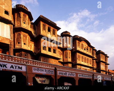 Buildings along Johari Bazaar, Jaipur, the 'Pink City', Rajasthan, India Stock Photo