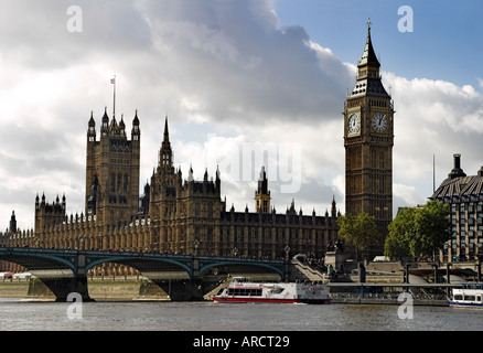 UK England London River Thames Houses of Parliament Stock Photo