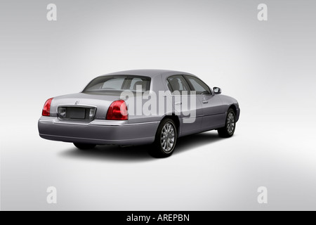 2006 Lincoln Town Car Signature in Silver - Rear angle view Stock Photo