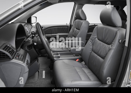 2007 Honda Odyssey Touring in Silver - Front seats Stock Photo