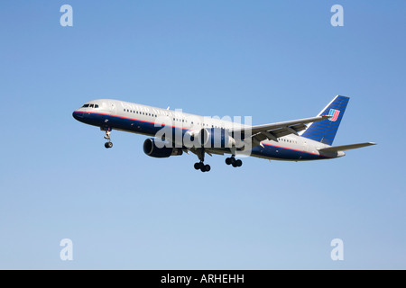 A Boeing B757 of United airlines on final approach Stock Photo